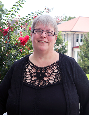 A portrait photo of Peggy Smith.