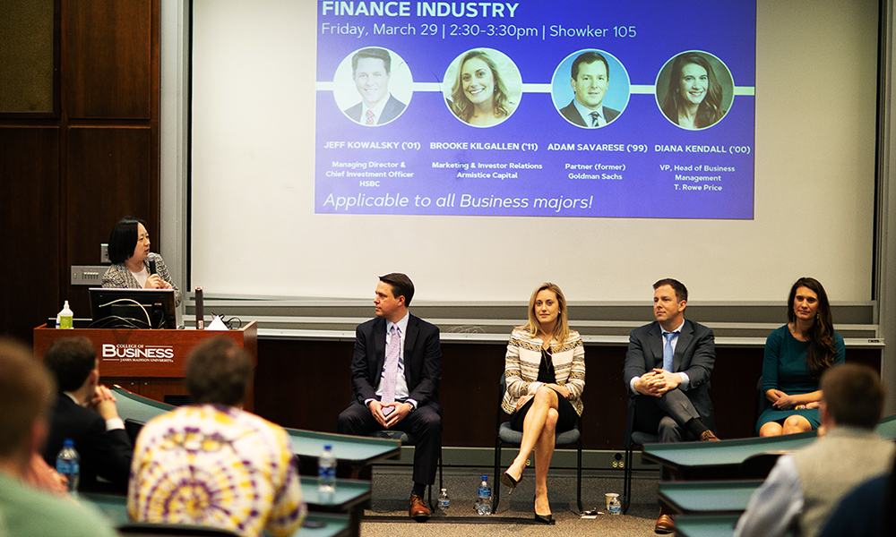 Dr. Hui Sono introduces the Finance Careers Panelists - 2019