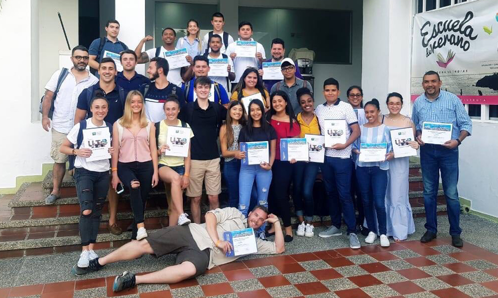 Marketing and IBUS students during the Colombia - Panama Study Abroad Trip - 2019 - Photo by Julia Thompson