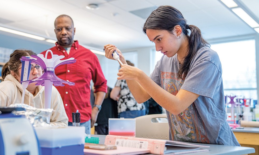 Students in JMU’s Center for Genome and Metagenome Studies use Nanopore’s MinION sequencer for DNA and RNA sequencing.